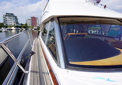 Nord West 390 Flybridge Motorboten 2002, met Volvo Penta Kad 300 motor, Sweden