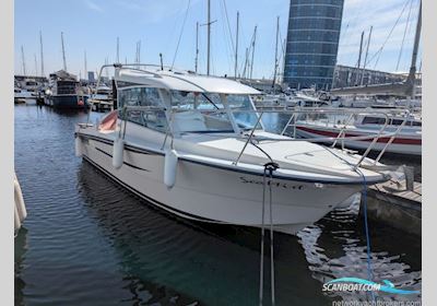 Ocqueteau 725 Timonier -Outboard Motorboten 2014, met Suzuki  DF150 Lean Burn motor, United Kingdom