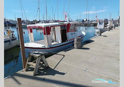 One Off Trawler Motorboten 1980, met Craftsman Marine CM3.27
 motor, Denemarken