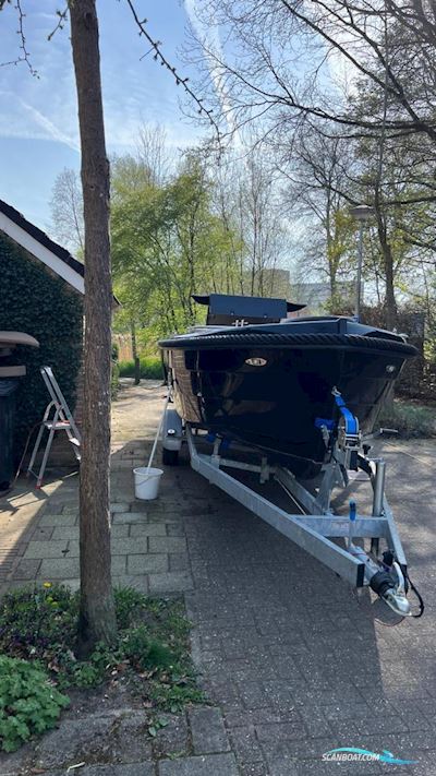 Oud Huijzer 616 Motorboten 2022, met Suzuki motor, The Netherlands