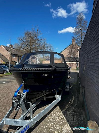 Oud Huijzer 616 Motorboten 2022, met Suzuki motor, The Netherlands