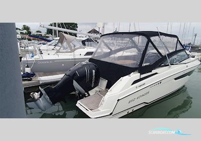Parker 850 Voyager Motorboten 2022, met 1 x Mercury 5.7L straight 6 Verado XXL 350 motor, United Kingdom