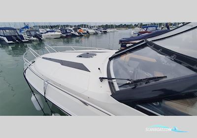 Parker 850 Voyager Motorboten 2022, met 1 x Mercury 5.7L straight 6 Verado XXL 350 motor, United Kingdom