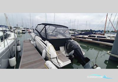Parker 850 Voyager Motorboten 2022, met 1 x Mercury 5.7L straight 6 Verado XXL 350 motor, United Kingdom