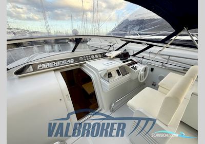 Pershing 40 Motorboten 1995, met Caterpillar 3208 V8 motor, Italië