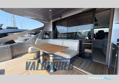 Pershing 7X Motorboten 2024, met Man V12 motor, Italië