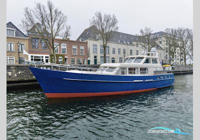Pieter Beeldsnijder Spiegelkotter 15.00 VS Motorboten 2005, met Cummins 2.8 motor, The Netherlands