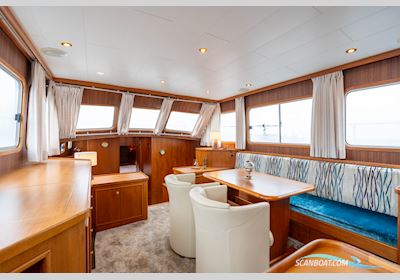 Pieter Beeldsnijder Spiegelkotter 15.00 VS Motorboten 2005, met Cummins 2.8 motor, The Netherlands