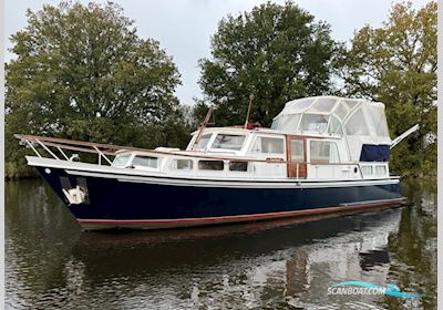 Pikmeer  1250 AK Motorboten 1984, met Volvo Penta motor, The Netherlands