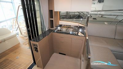 Prestige 420  Motorboten 2022, met Cummins QSB motor, Denemarken