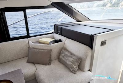 Prestige F4.9 Motorboten 2025, met Volvo Penta motor, Ierland