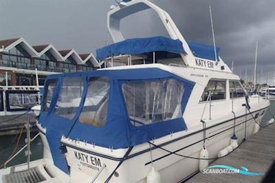 Princess 35 Motorboten 1989, met 2 x Cummins 6BT A9 250hp Diesel with 3 blade propellers motor, United Kingdom