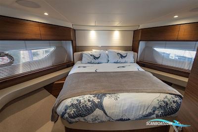 Princess F55 Motorboten 2021, met 2 x Volvo D13-900 motor, United Kingdom