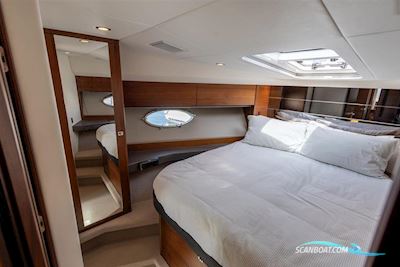 Princess V39 Motorboten 2013, met 2 x Volvo D6-330 motor, United Kingdom
