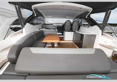 Princess V40 Sportcruiser Motorboten 2018, met 2 x Volvo Penta D6 (370 hk) ca 285 Tim ! motor, Sweden