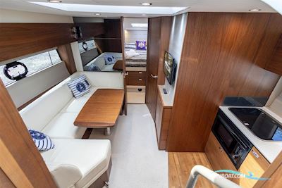 Princess V40 Motorboten 2021, met 2 x Volvo D6-340 motor, United Kingdom