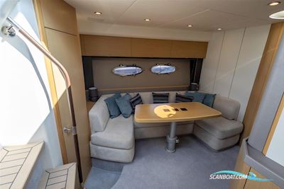 Princess V42 Motorboten 2009, met 2 x Volvo D6-370 motor, United Kingdom
