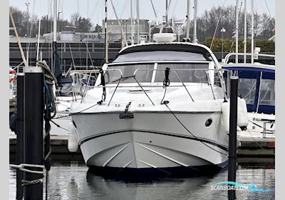 Princess V42 Motorboten 2006, met Volvo D6-350DP motor, Denemarken