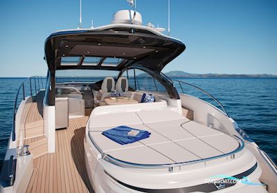 Princess V50 Open Motorboten 2024, met Volvo Penta Ips 650 motor, United Kingdom