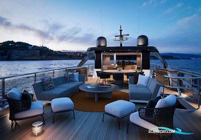 Princess X95 Motorboten 2026, met Man V12 motor, United Kingdom