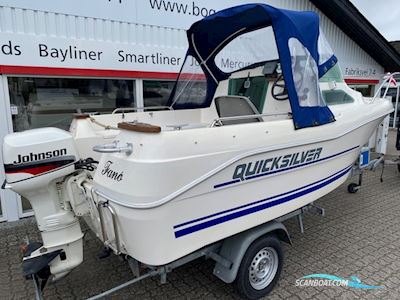 Quicksilver 450 Cabin med 35 hk Johnson PL og 750 kg Brenderup bådtrailer - Anvisningssalg  Motorboten 1996, met Johnson motor, Denemarken