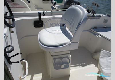 Quicksilver 500 CABIN Motorboten 2000, met MARINER motor, France