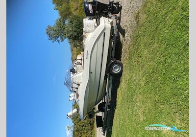 Quicksilver 540 – Suzuki 140 HK – Topudstyret Fiskebåd/Familiebåd Motorboten 2011, met Suzuki motor, Denemarken