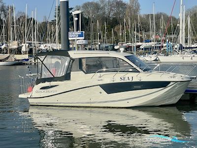 Quicksilver 755 Weekend Motorboten 2016, met Mercruiser motor, United Kingdom