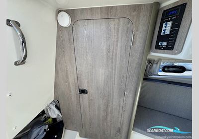 Quicksilver 875 Sundeck Motorboten 2022, met Mercury motor, United Kingdom