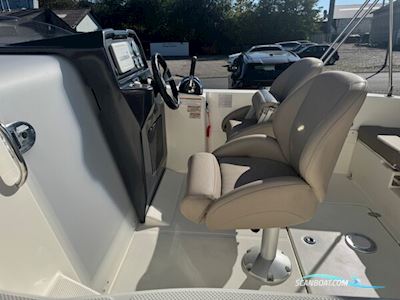 Quicksilver Activ 505 Cabin med F100 hk Mercury-EFI 2,1L og Brenderup bådtrailer Motorboten 2017, met Mercury motor, Denemarken