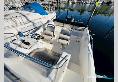 Quicksilver Activ 675 Sundeck Motorboten 2013, met Mercury ME-150XL VERADO motor, Denemarken