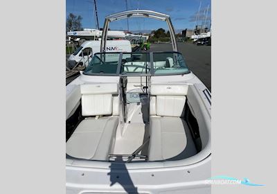 REGAL  24 FastDeck Motorboten 2011, met VOLVO motor, France