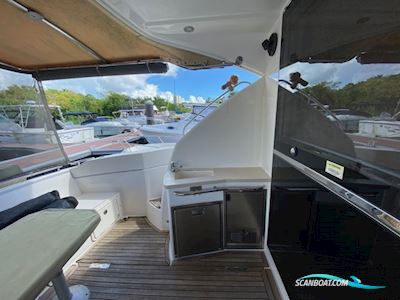 RIVIERA YACHTS 4400 SPORT YACHT Motorboten 2008, met Volvo IPS 600 D6 435 KA motor, France