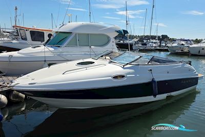 Regal 2450 Cuddy Motorboten 2005, met Mercruiser motor, United Kingdom