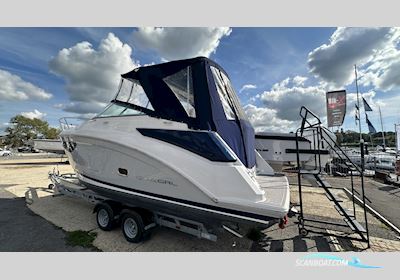 Regal 26 Express Motorboten 2025, met Volvo Penta motor, United Kingdom