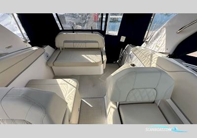 Regal 26 Express Motorboten 2025, met Volvo Penta motor, United Kingdom