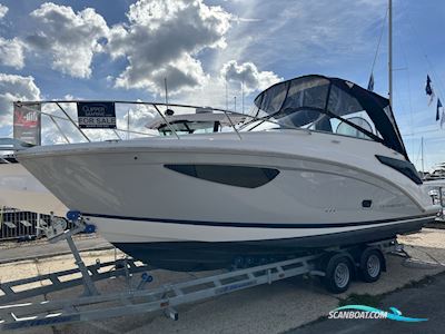Regal 26 Express Motorboten 2025, met Volvo Penta motor, United Kingdom