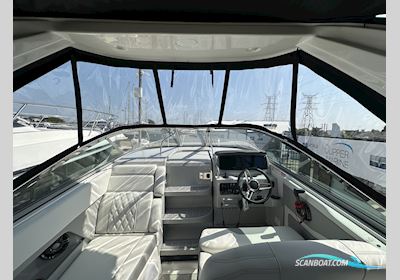 Regal 28 Express Motorboten 2025, met Volvo Penta motor, United Kingdom