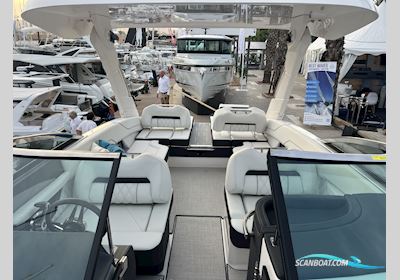 Regal LS6 Bowrider Motorboten 2025, met Mercruiser motor, Spain