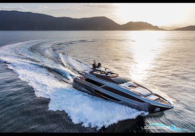 Riva 110′ Dolcevita Motorboten 2023, Denemarken