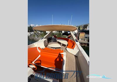 Riva 85 Opera Motorboten 2007, met Mtu 16V2000M91 motor, Italië