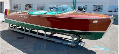 Riva Tritone Motorboten 1960, met Chrysler motor, Italië