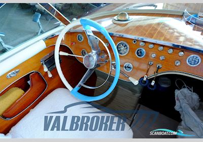 Riva Tritone Motorboten 1962, met Chrysler MARINE 270 motor, Italië