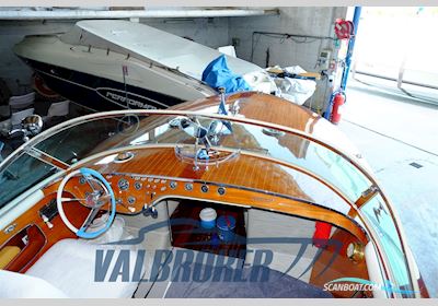 Riva Tritone Motorboten 1962, met Chrysler MARINE 270 motor, Italië