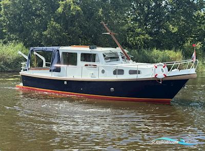 STEVENVLET 900 Motorboten 1974, met Peugeot  motor, The Netherlands