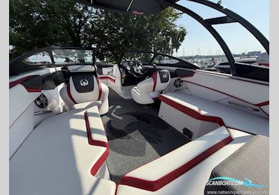 Scarab 215 Motorboten 2015, met Rotax motor, United Kingdom