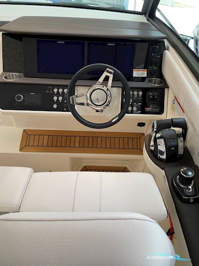 Sea Ray 320 Sundancer OB Motorboten 2024, met Mercury motor, Denemarken