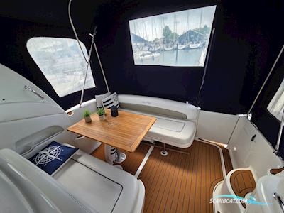 Sea Ray 335 Sundancer Motorboten 2006, met Mercruiser motor, Denemarken
