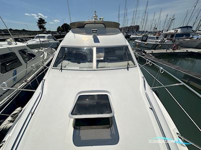 Sealine 330 Statesman Motorboten 1997, met Volvo Penta motor, United Kingdom