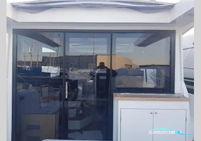 Sealine C390 Motorboten 2021, met Volvo Penta D6-380 motor, Duitsland